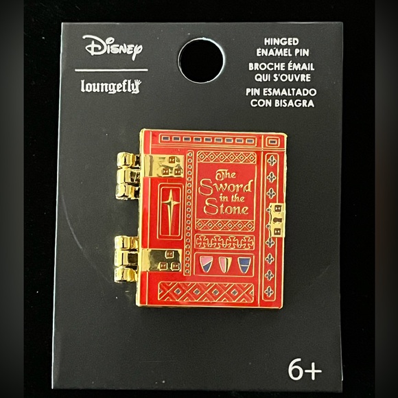 New with tag Disney Loungefly Sword In The Stone Hinged Story Book Enamel Pin - Picture 4 of 7